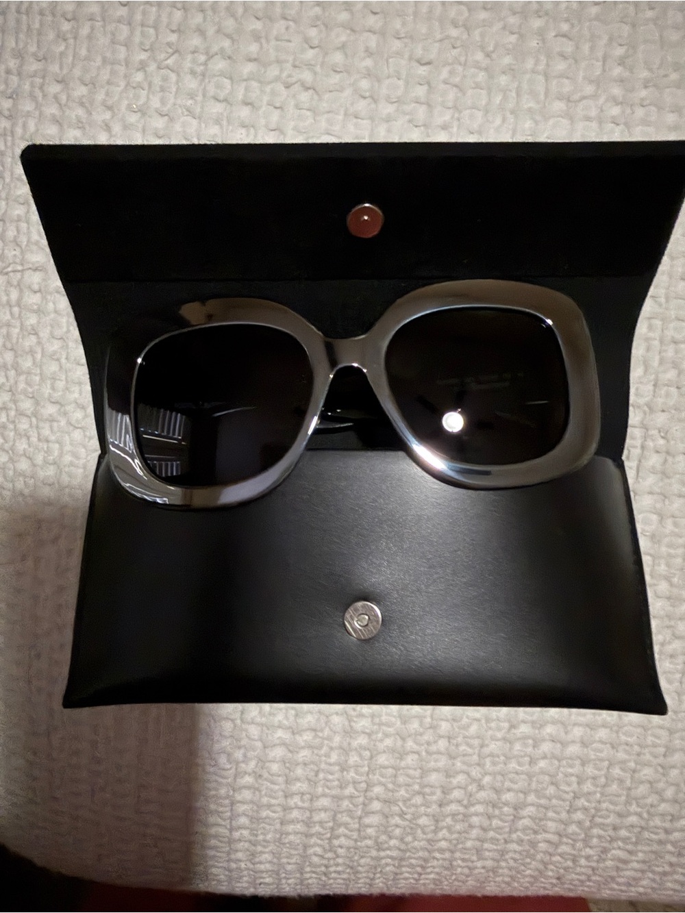 Karl Lagerfeld Women's Oversized Black Sunglasses - Picture 2 of 7